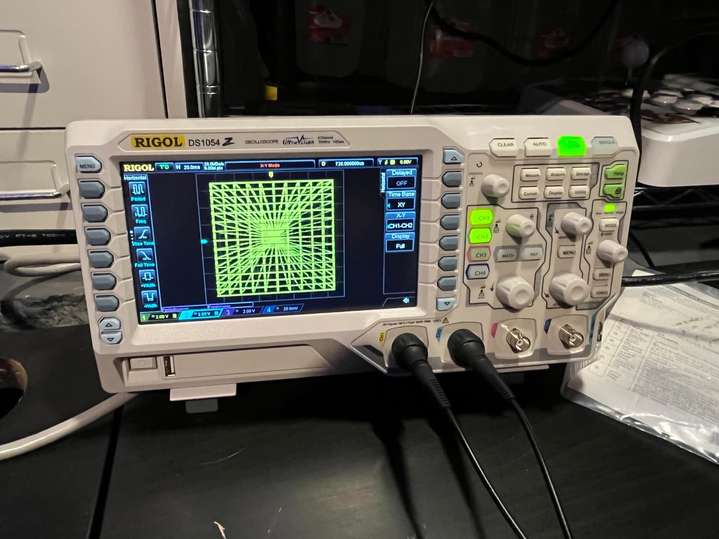 Oscilloscope showing grid pattern